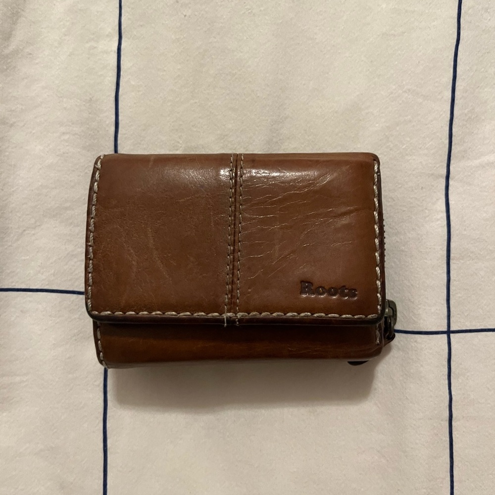 Roots Brown Leather unisex Wallet